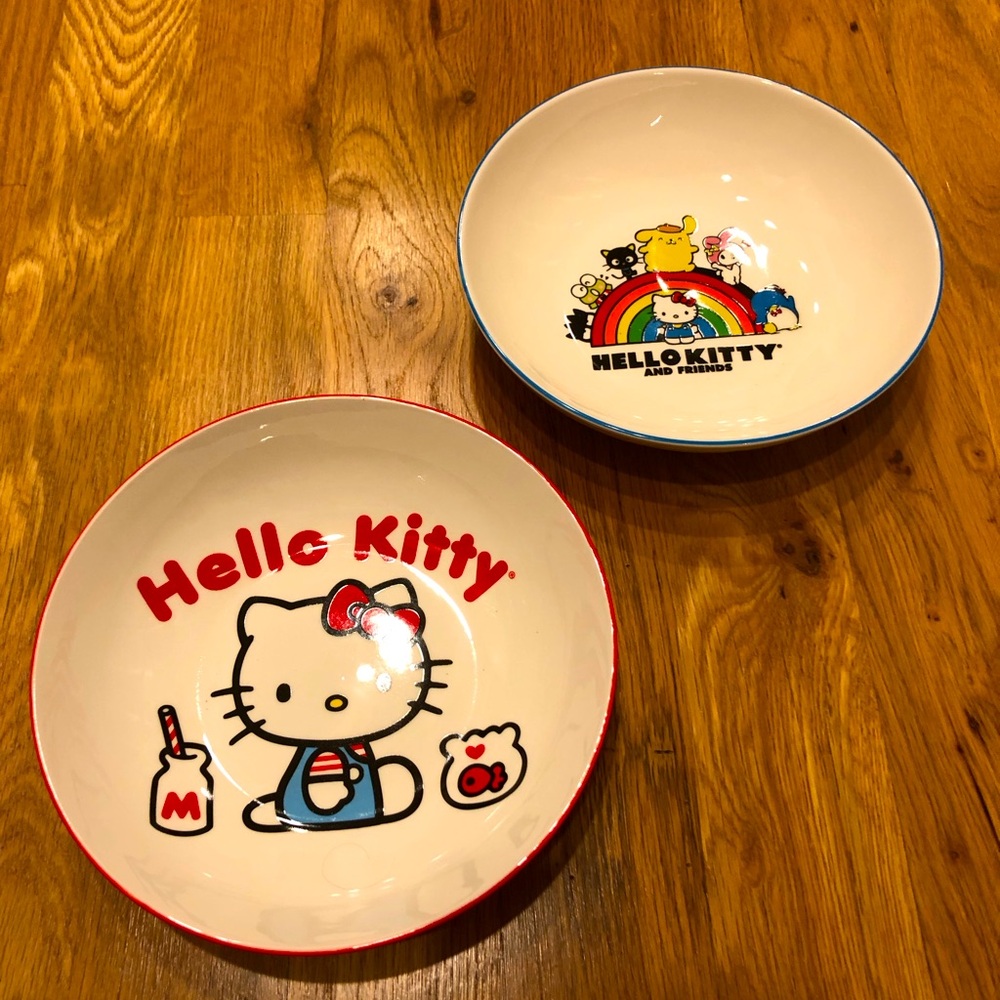NWT Hello Kitty Bowl Set of 2